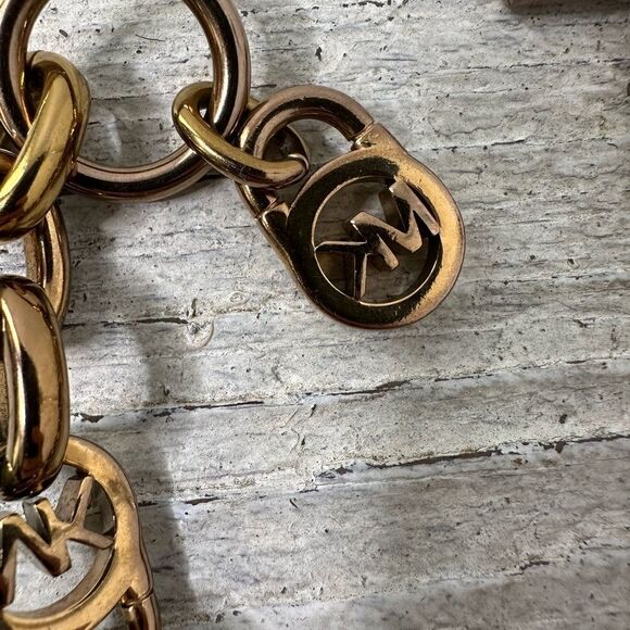 Michael Kors Padlock MK ChainLink Toggle Closure Bracelet - Picture 2 of 6